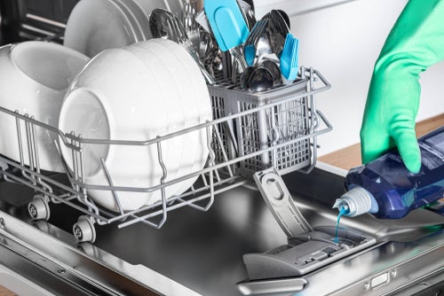 Why You Need a Rinse Aid in the Dishwasher