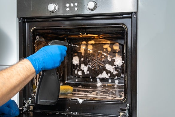 How to Clean an Oven: Easy 5 Step Guide with Pictures